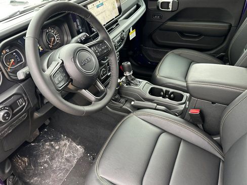 New 2026 Jeep Gladiator Sport image 7