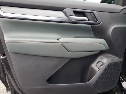 New 2026 GMC Terrain AT4 w/ LPO, Black Badging Package AWD/4WD image 20