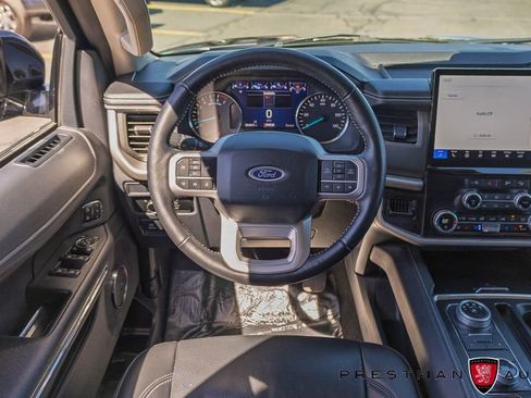 Used 2024 Ford Expedition Max XLT AWD/4WD image 2