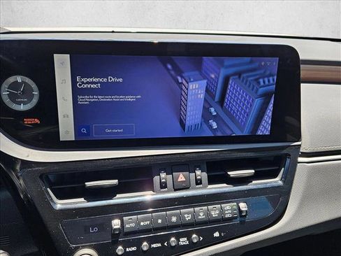 Used 2023 Lexus ES 300h w/ Premium Package FWD image 12