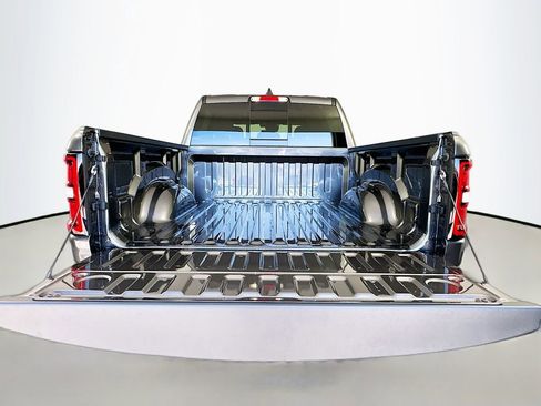 New 2026 RAM 1500 Express image 29