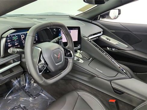 Used 2024 Chevrolet Corvette Stingray w/ Z51 Performance Package image 17