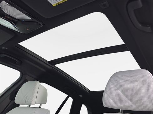 New 2026 BMW X5 xDrive50e w/ M Sport Package image 29