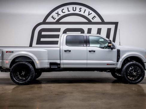 Used 2026 Ford F450 Platinum w/ Platinum Plus Package AWD/4WD image 10