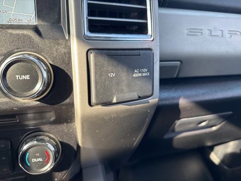 Used 2017 Ford F250 Lariat w/ Lariat Ultimate Package image 49