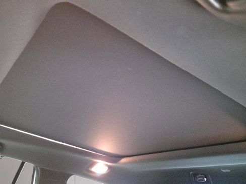 Used 2022 Honda Pilot Black Edition image 17