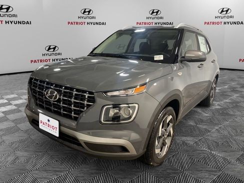 New 2026 Hyundai Venue SEL FWD image 8