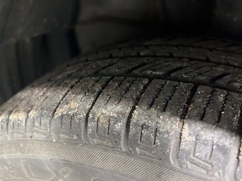 Used 2019 Toyota Corolla LE image 35