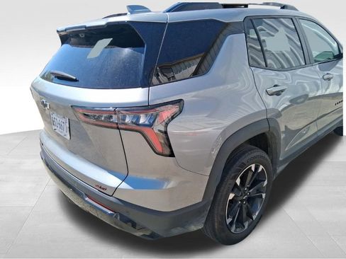 Used 2025 Chevrolet Equinox RS w/ Safety and Technology Package FWD image 5