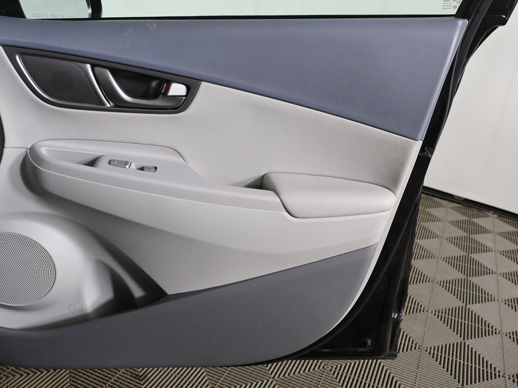 Certified 2021 Hyundai Kona Limited FWD image 20