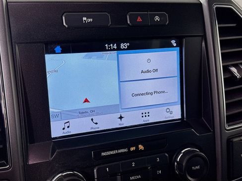 Used 2018 Ford F150 XLT w/ Equipment Group 302A Luxury AWD/4WD image 18