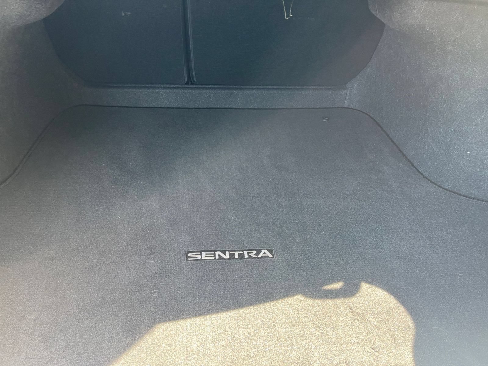 Used 2025 Nissan Sentra SV FWD image 32
