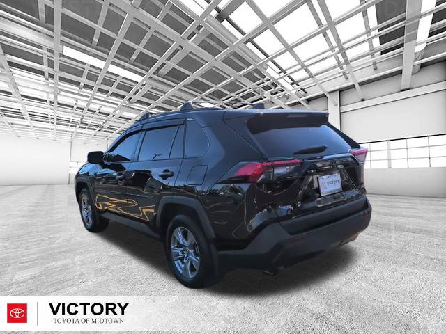 Used 2025 Toyota RAV4 XLE AWD/4WD image 6