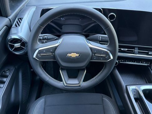 New 2026 Chevrolet Equinox EV LT w/ Comfort Package FWD image 11