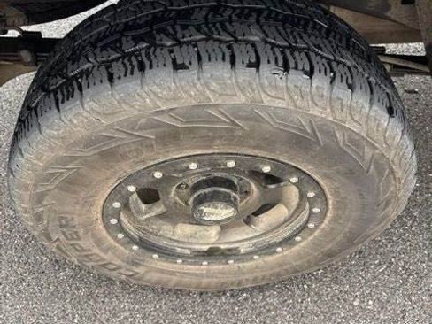 Used 2021 Toyota Tacoma SR AWD/4WD image 28