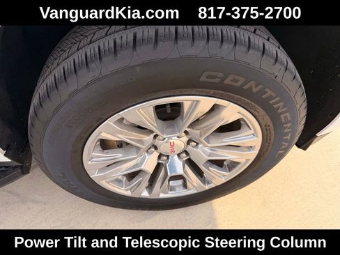 Used 2025 GMC Yukon Denali image 11