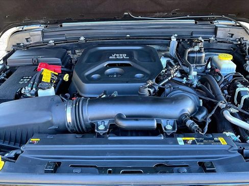 Certified 2024 Jeep Wrangler Willys image 35