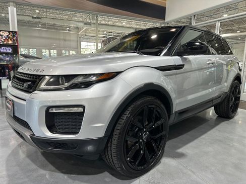 Used 2019 Land Rover Range Rover Evoque AWD/4WD image 18