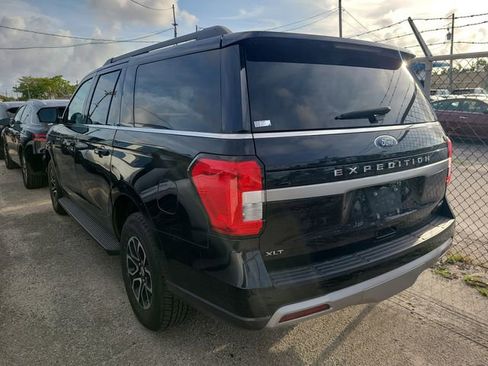 Used 2024 Ford Expedition Max XLT RWD image 2