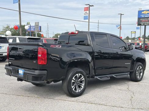Used 2021 Chevrolet Colorado Z71 w/ Safety Package AWD/4WD image 23