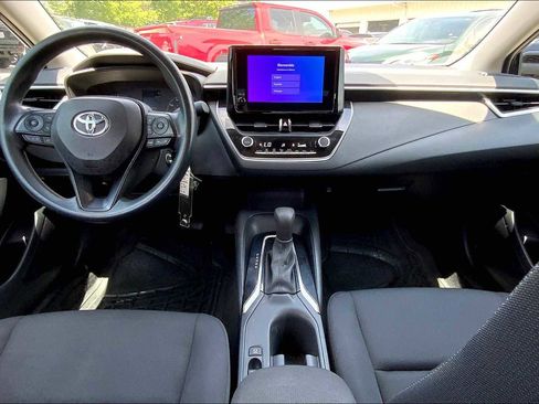 Used 2023 Toyota Corolla LE image 14
