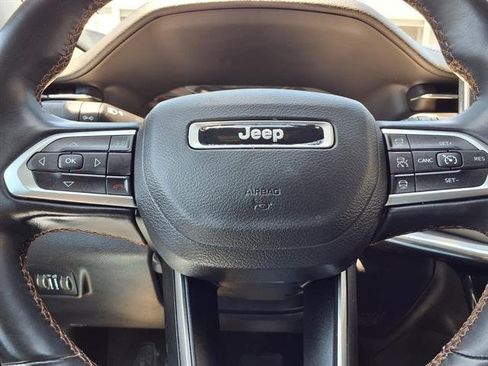 Certified 2022 Jeep Compass Limited AWD/4WD image 10