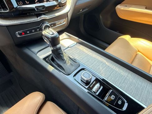 Used 2019 Volvo XC60 T5 Inscription FWD image 27