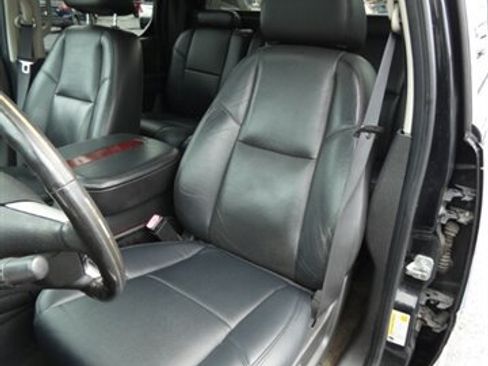 Used 2007 Cadillac Escalade EXT w/ Climate Package AWD/4WD image 38
