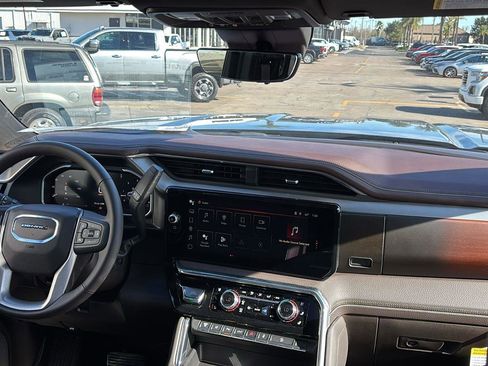 New 2026 GMC Sierra 3500 Denali w/ Denali Reserve Package image 25