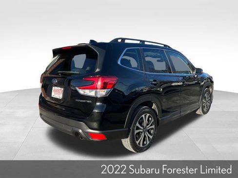 Used 2022 Subaru Forester Limited image 6