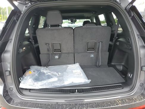 New 2025 Jeep Grand Cherokee L Laredo w/ Luxury Tech Group I image 5