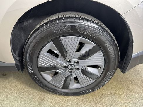 Used 2025 Nissan Murano SL AWD/4WD image 5