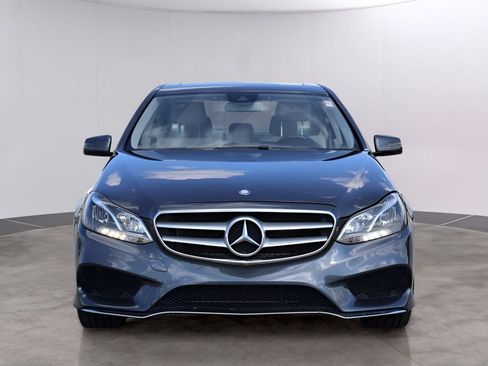 Used 2016 Mercedes-Benz E 350 4MATIC Sedan image 2