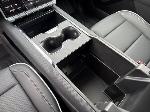 New 2026 GMC Sierra EV Elevation image 29