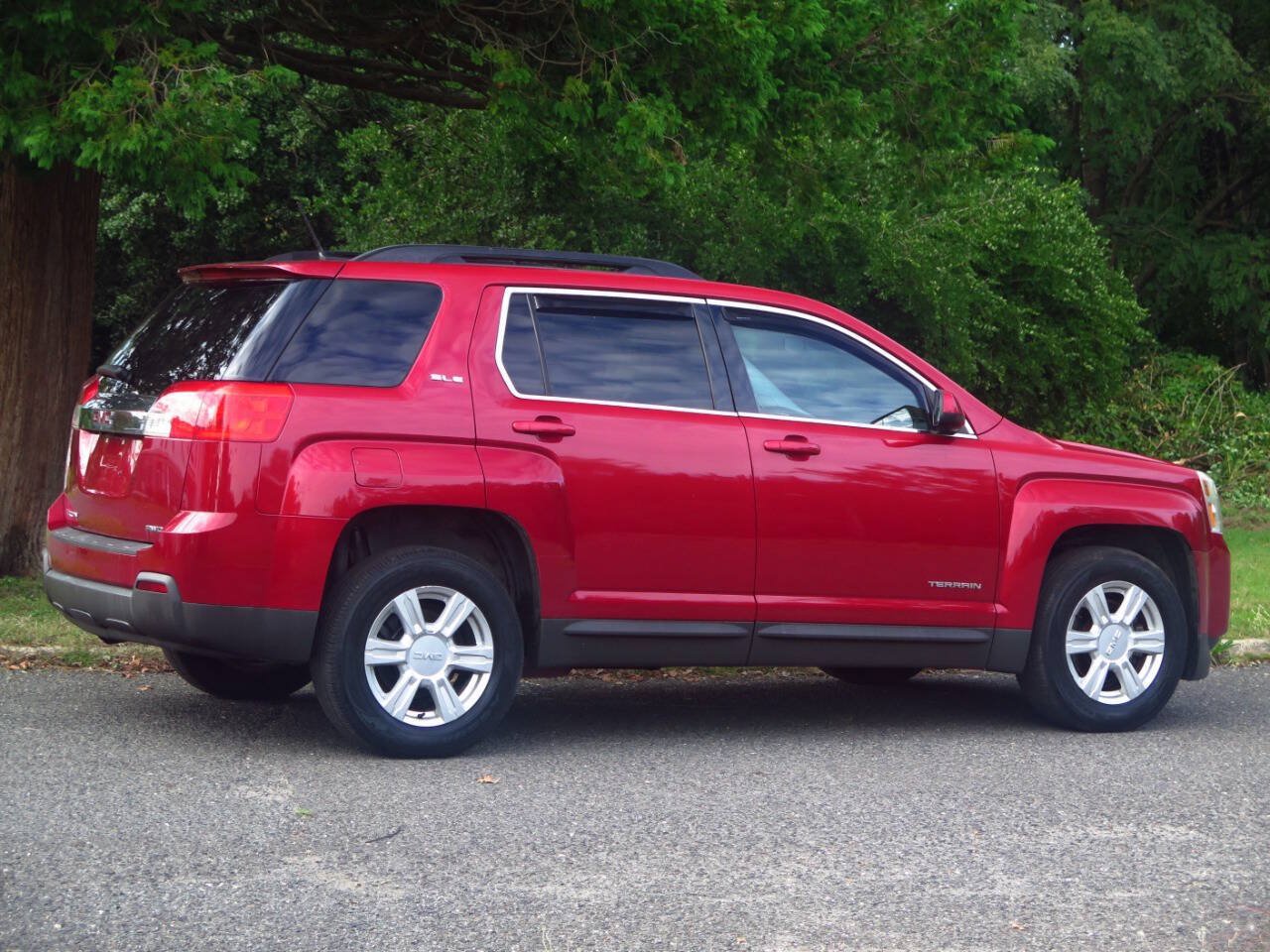 Used 2014 GMC Terrain SLE w/ Convenience Package AWD/4WD image 4