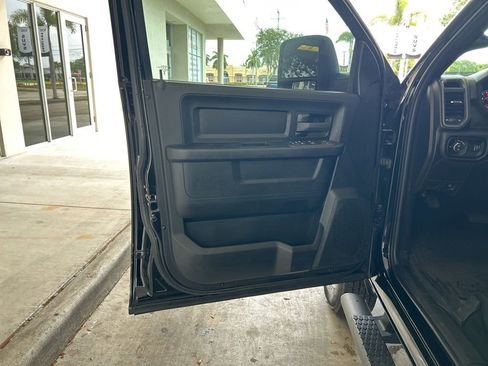 Used 2025 RAM 3500 Tradesman AWD/4WD image 40