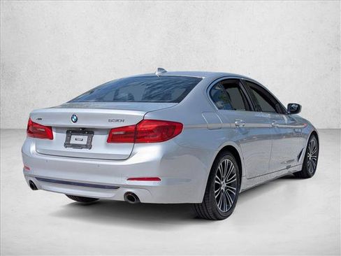 Used 2019 BMW 530i xDrive w/ Convenience Package AWD/4WD image 5