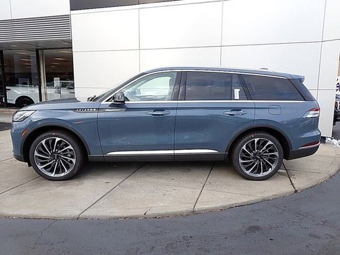 New 2026 Lincoln Aviator Reserve image 9