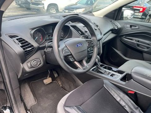 Used 2017 Ford Escape S FWD image 9