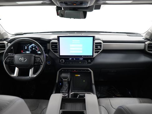 Used 2024 Toyota Tundra Limited AWD/4WD image 15
