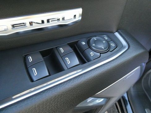 Certified 2024 GMC Sierra 1500 Denali image 25