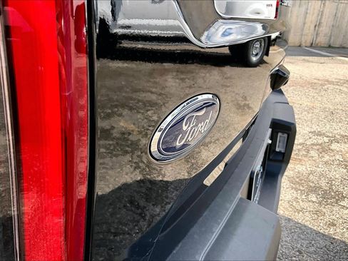 Certified 2025 Ford Bronco Sport Outer Banks w/ Outer Banks Tech Package+ AWD/4WD image 36