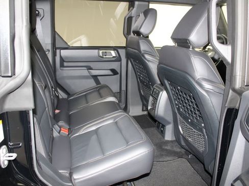 New 2025 Ford Bronco Badlands image 30