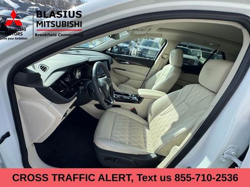 Used 2022 Buick Envision Avenir w/ Technology Package II image 17