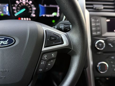 Used 2018 Ford Fusion S image 31