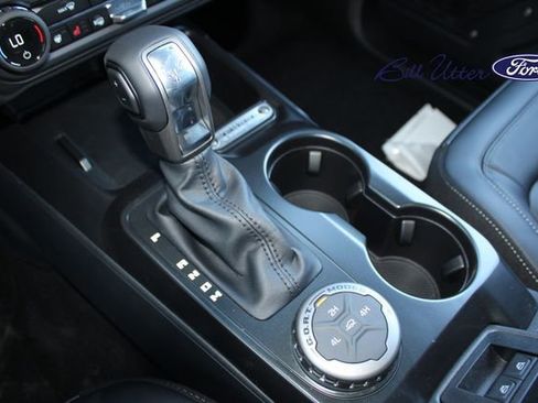 New 2025 Ford Bronco Outer Banks image 13