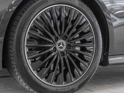 Used 2024 Mercedes-Benz CLE 300 4MATIC Cabriolet image 35