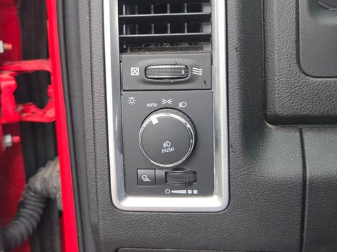 Used 2022 RAM 1500 Classic Warlock AWD/4WD image 26