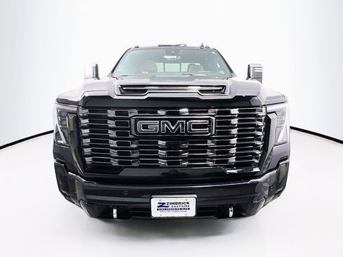 Certified 2025 GMC Sierra 2500 Denali Ultimate image 2