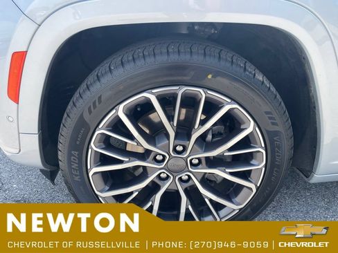 Used 2022 Jeep Grand Cherokee L Summit AWD/4WD image 55
